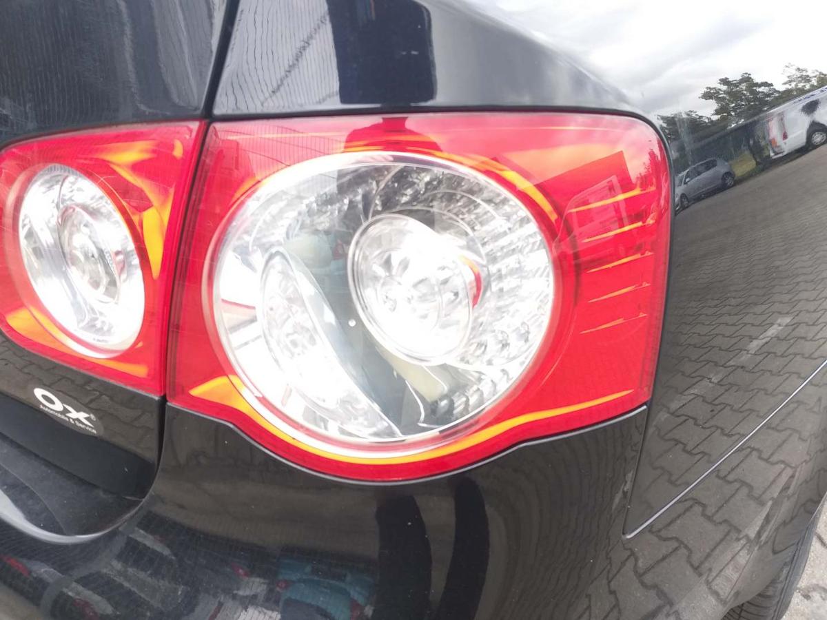 VW Jetta 1K2 original Rücklicht Rückleuchte Schlussleuchte rechts außen Bj.2009 VW Jetta 1K2 original Rücklicht Rückleuchte Schlussleuchte rechts außen Bj.2009